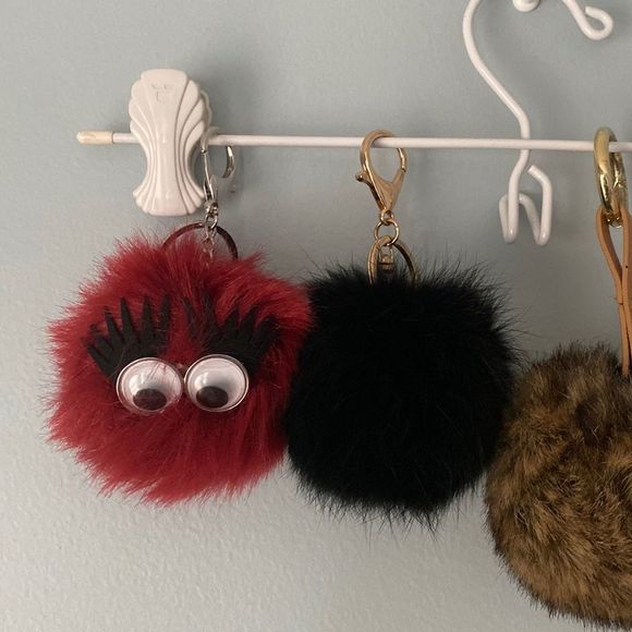 Purse Puff Keycharms - Picture 2 of 7